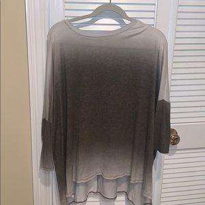 3/4 sleeve women’s top, green/grey/cream